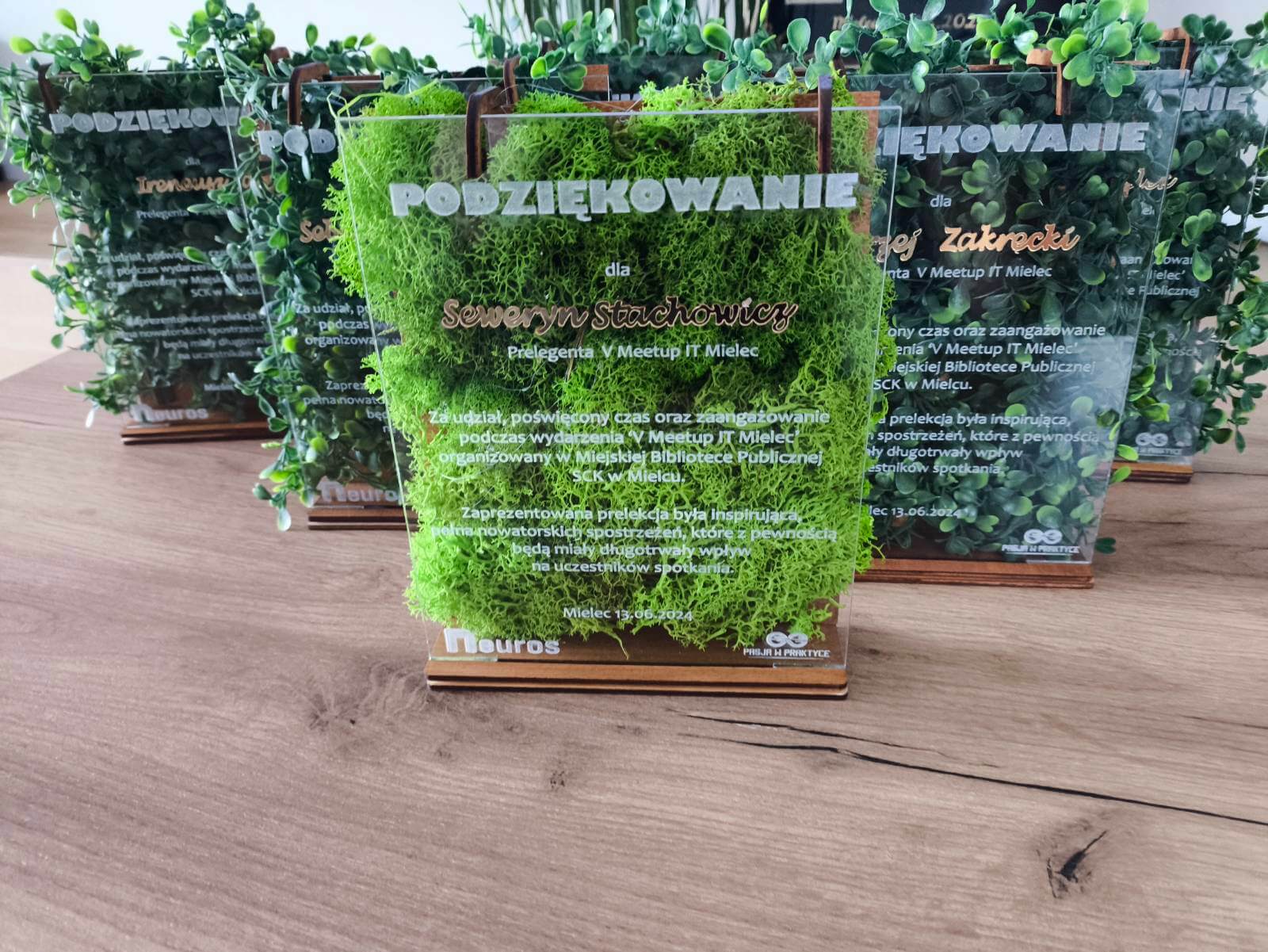 🌿 Statuetka-Eleganckie Podziękowania z Naturalnym Akcentem 🌿 - obrazek 7