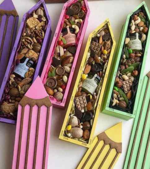 ✏️ Drewniane pudełka w kształcie ołówka – Zestaw upominkowy