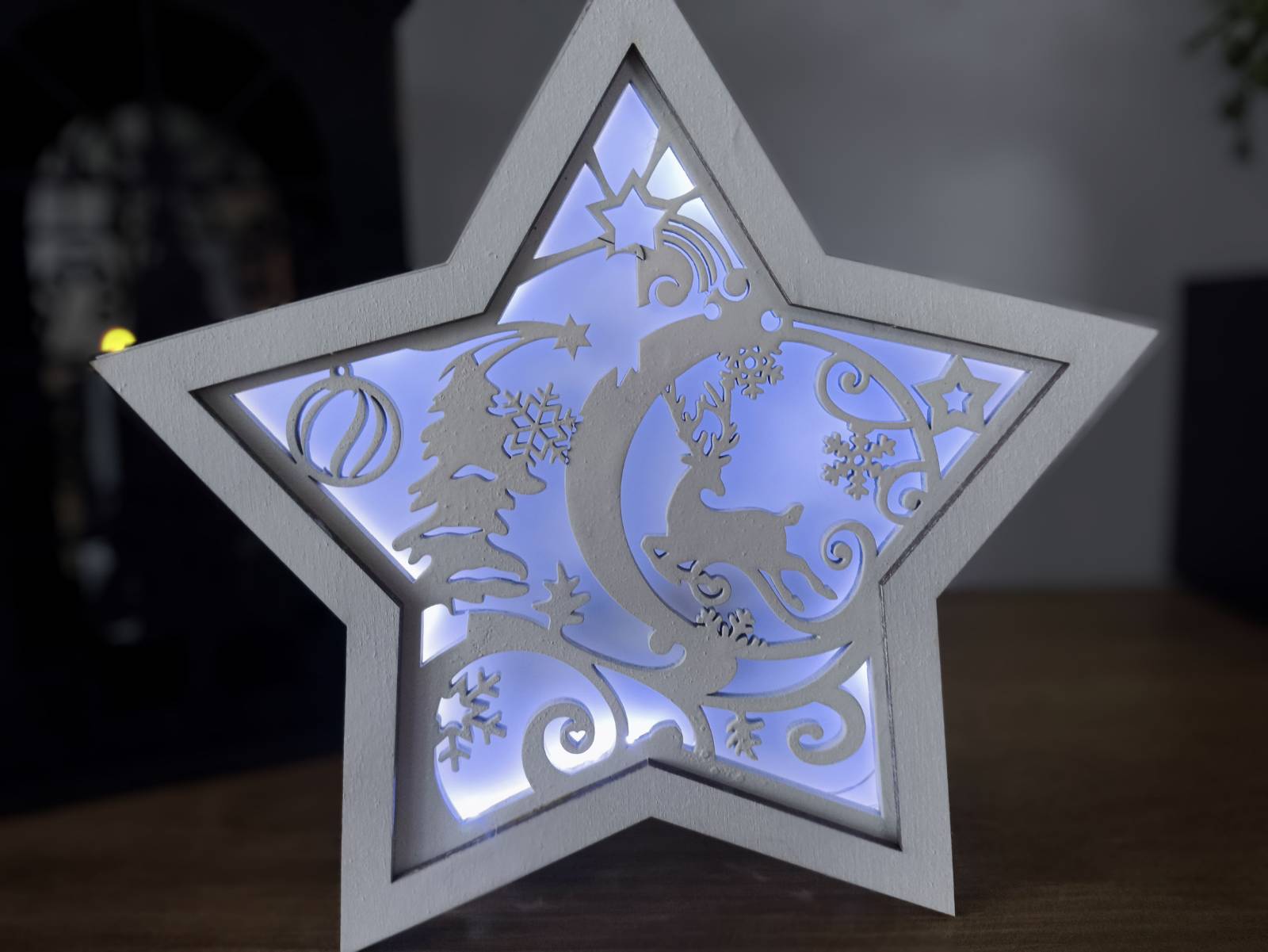 🎄 Świąteczna Dekoracja w Kształcie Gwiazdy z Podświetleniem LED 🎄 - obrazek 2