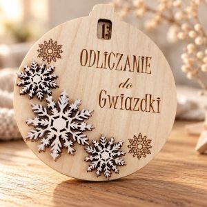 Drewniana bombka Odliczanie do Gwiazdki z licznikiem dni i białymi śnieżynkami 3D